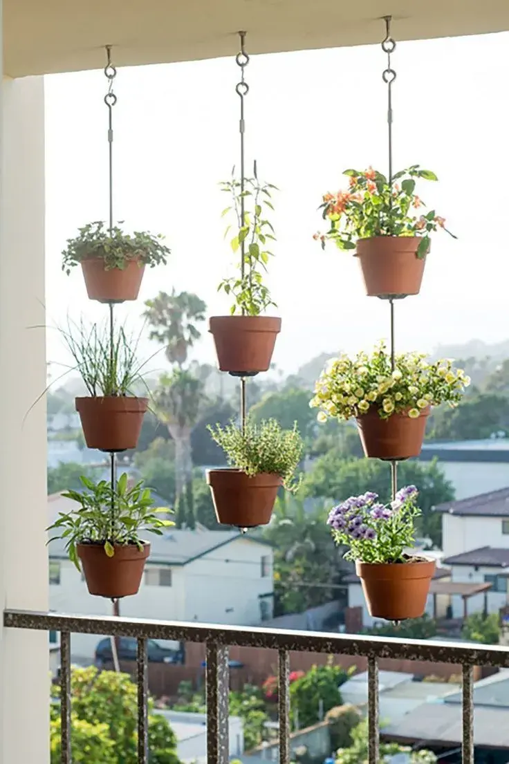 Adiós al balcón sin plantas: 5 ideas simples para llenarlo de verde