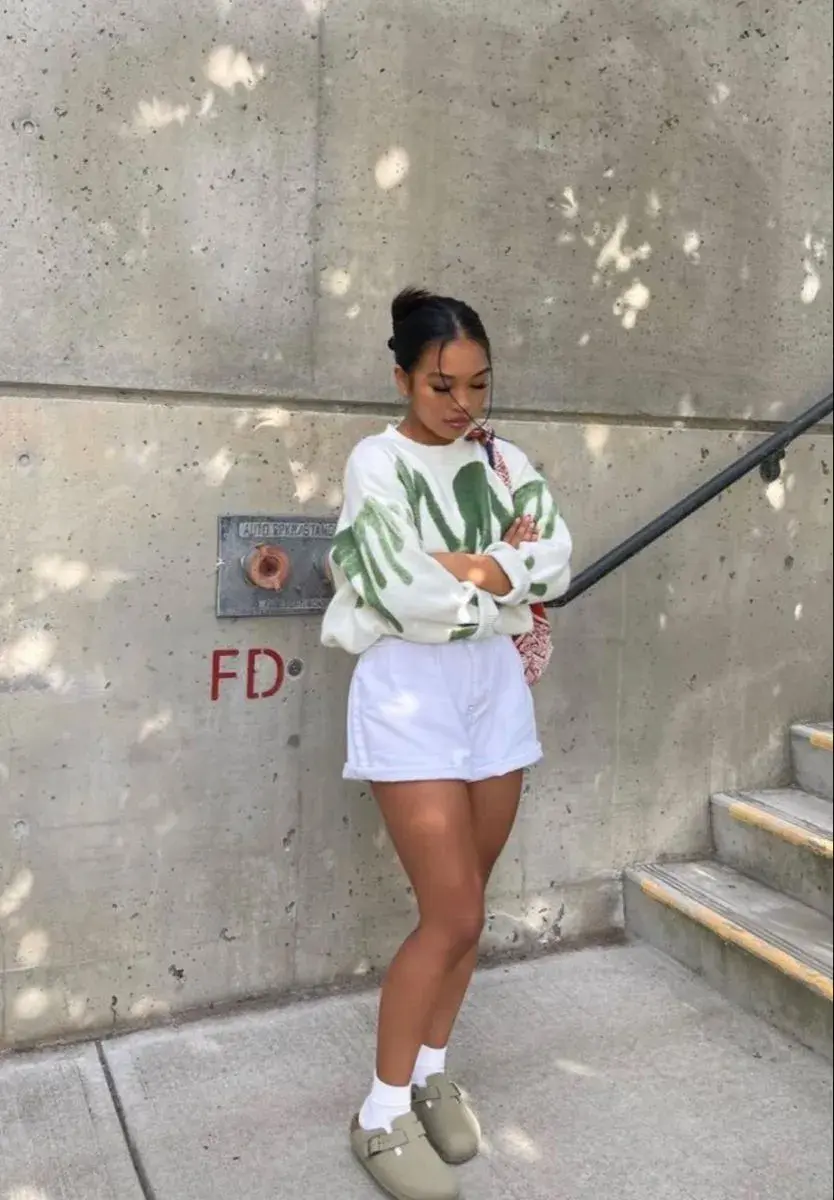 Podés usarla con shorts, polleras o jeans. 