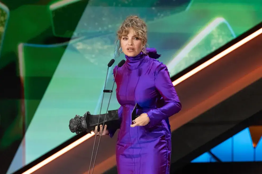 Dolores Fonzi recibiendo su Goya 2026 por Belén.