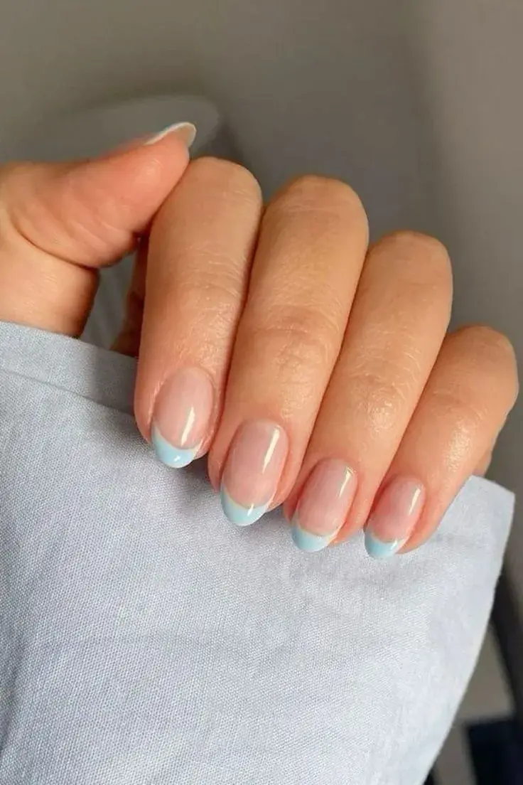 10 diseños de manicura francesa en colores pastel