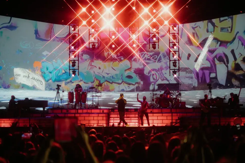 Alejandro Sanz en el escenario del Campo Argentino de Polo