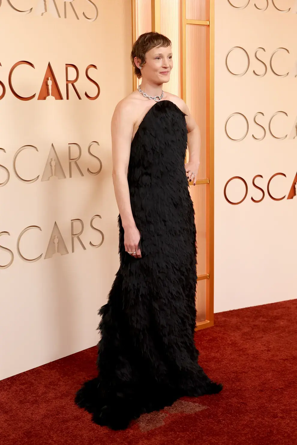 Vicky Krieps en la alfombra roja de los Premios Oscar 2026.