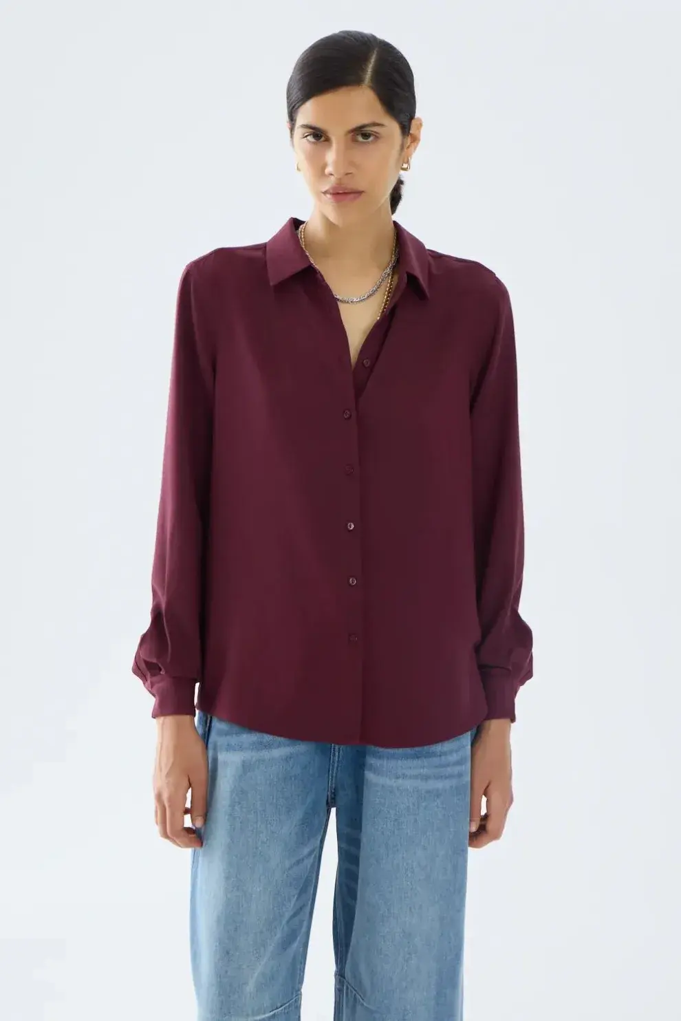 El bordó es uno de los colores ideales para la temporada de otoño (PORTSAID $98.000,00)