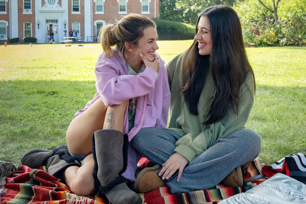 Compañeras de cuarto está disponible en Netflix.