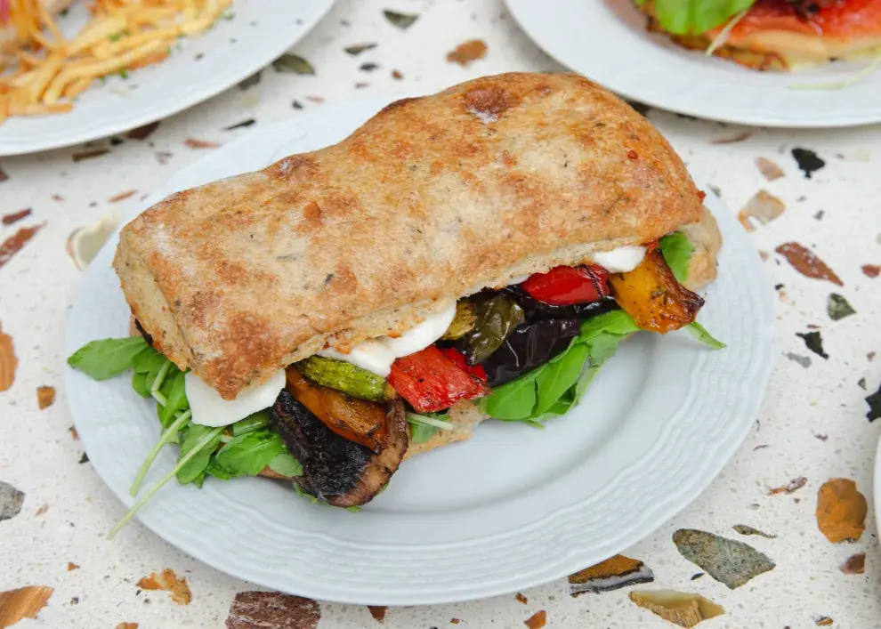 5 lugares recomendados para comer sádwiches o hamburguesas veggie.