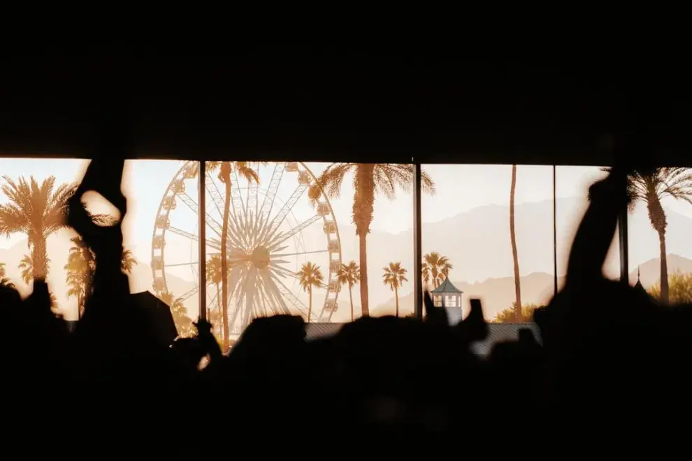 Coachella 2026: horarios y dónde ver en vivo los shows de Sabrina Carpenter y Justin Bieber.