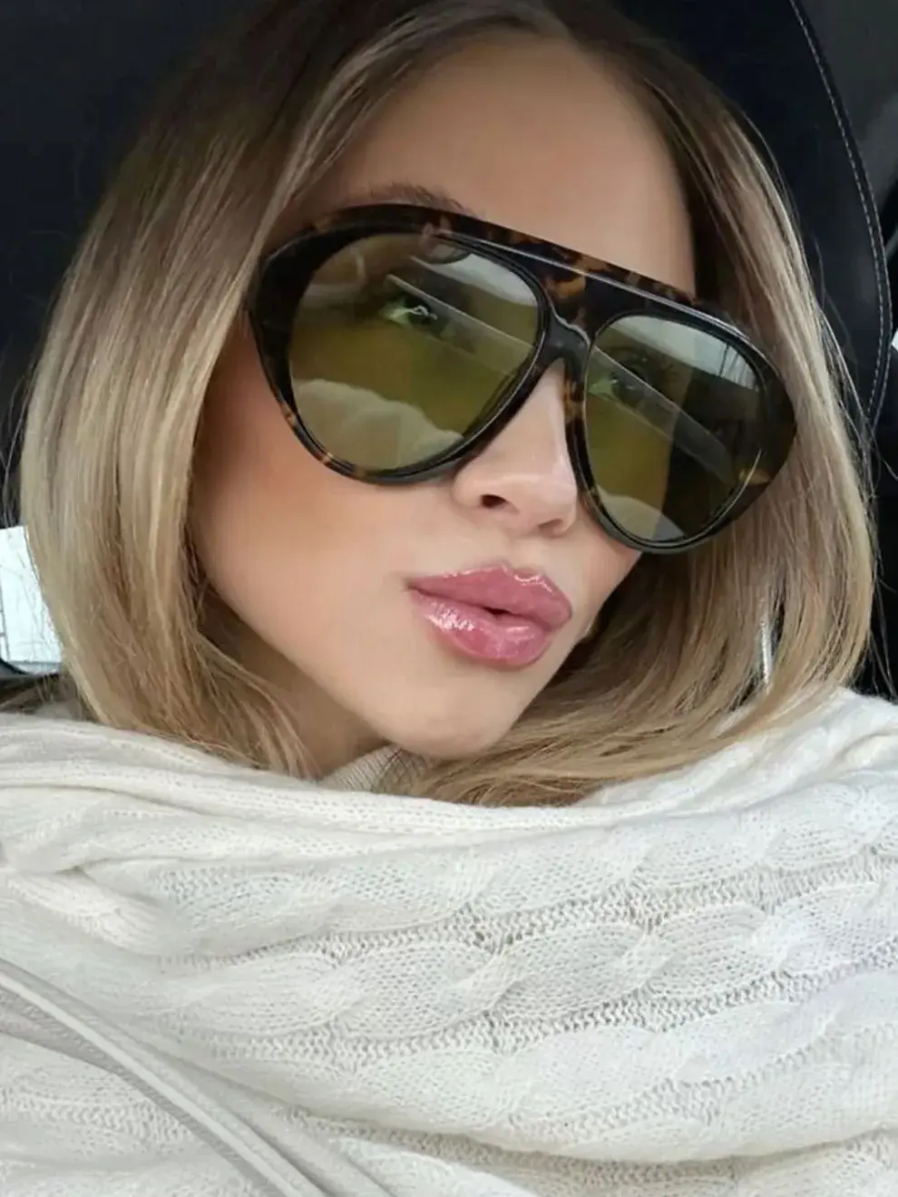 os lentes de sol no solo son un básico funcional: hoy son un accesorio clave que define cualquier look.