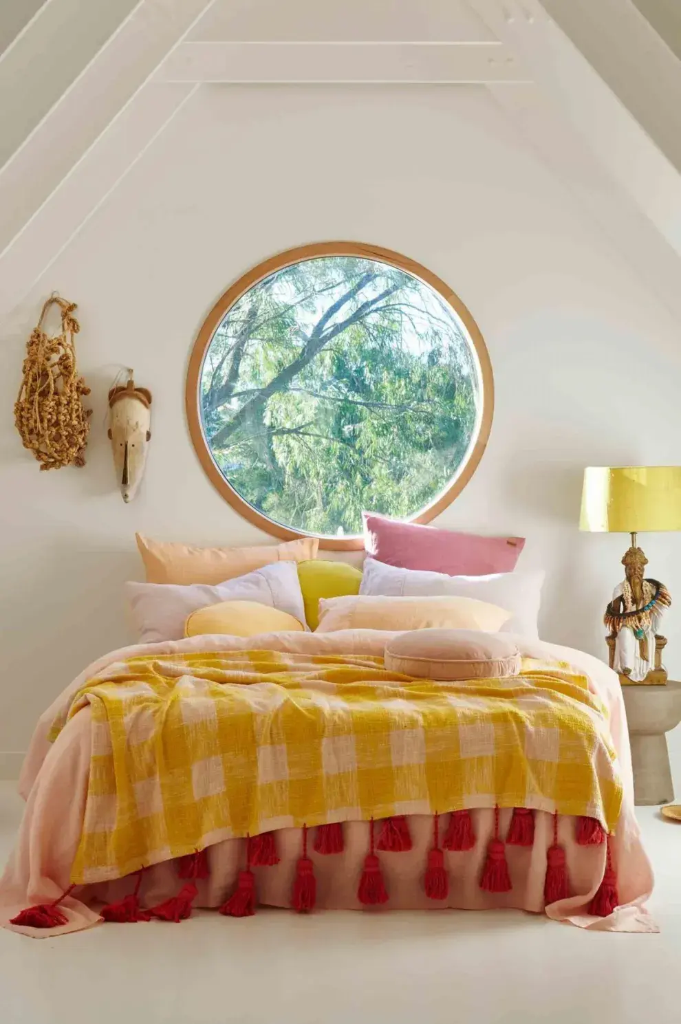 Ropa de cama que cambia el humor: las telas y los colores que te despiertan con mejor ánimo.