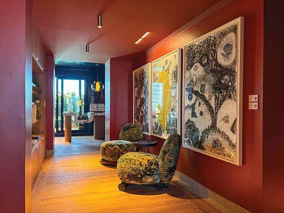 Fiel a su estilo, la diseñadora Gaby López, de C´Est Moi, apostó a una estética maximalista