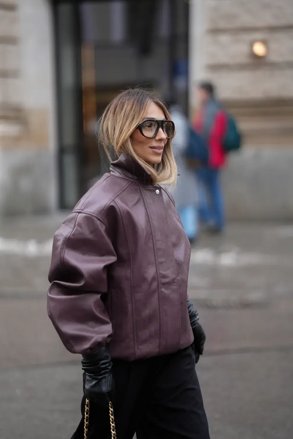 Marrón chocolate, verde musgo y bordó: los colores que van a dominar tu armario este otoño