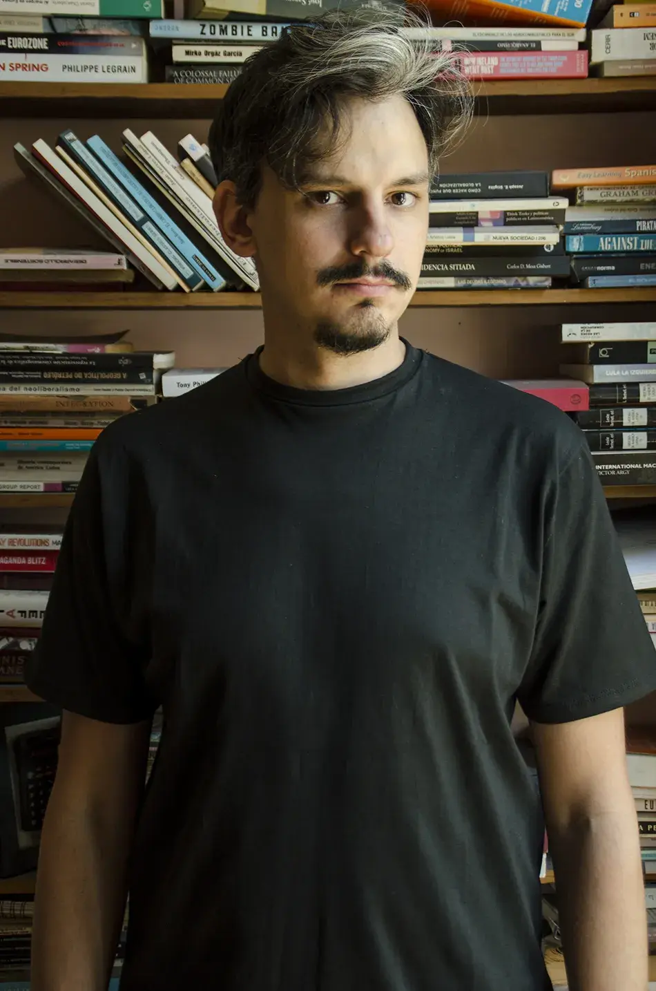 Caso archivado está dirigida en Argentina por Juan Francisco Dasso.