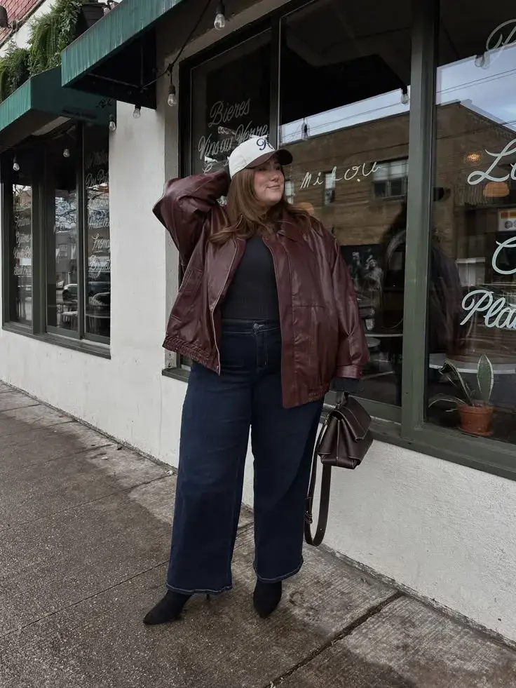 El borgoña es uno de los colores del año: ¿cómo usarlo y combinarlo?