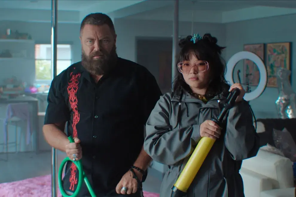 Nick Offerman y Thaddea Graham.