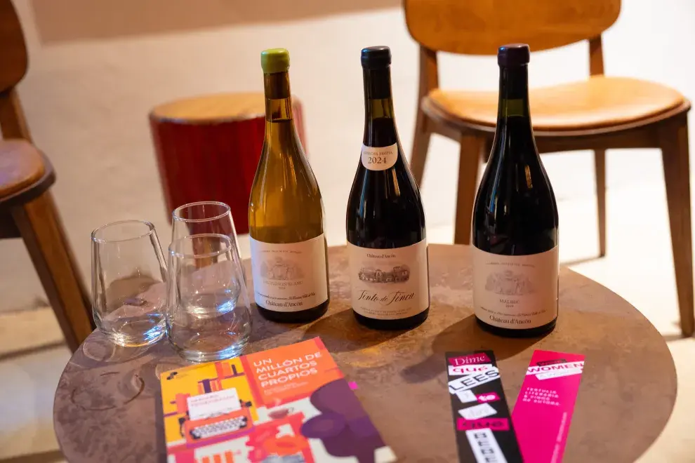 Dime qué lees y te diré qué bebes: La propuesta curada donde el Sauvignon Blanc, el Pinot Noir y el Malbec acompañaron la relectura de Woolf