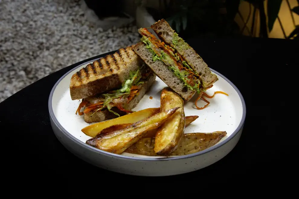 5 lugares recomendados para comer sádwiches o hamburguesas veggie.