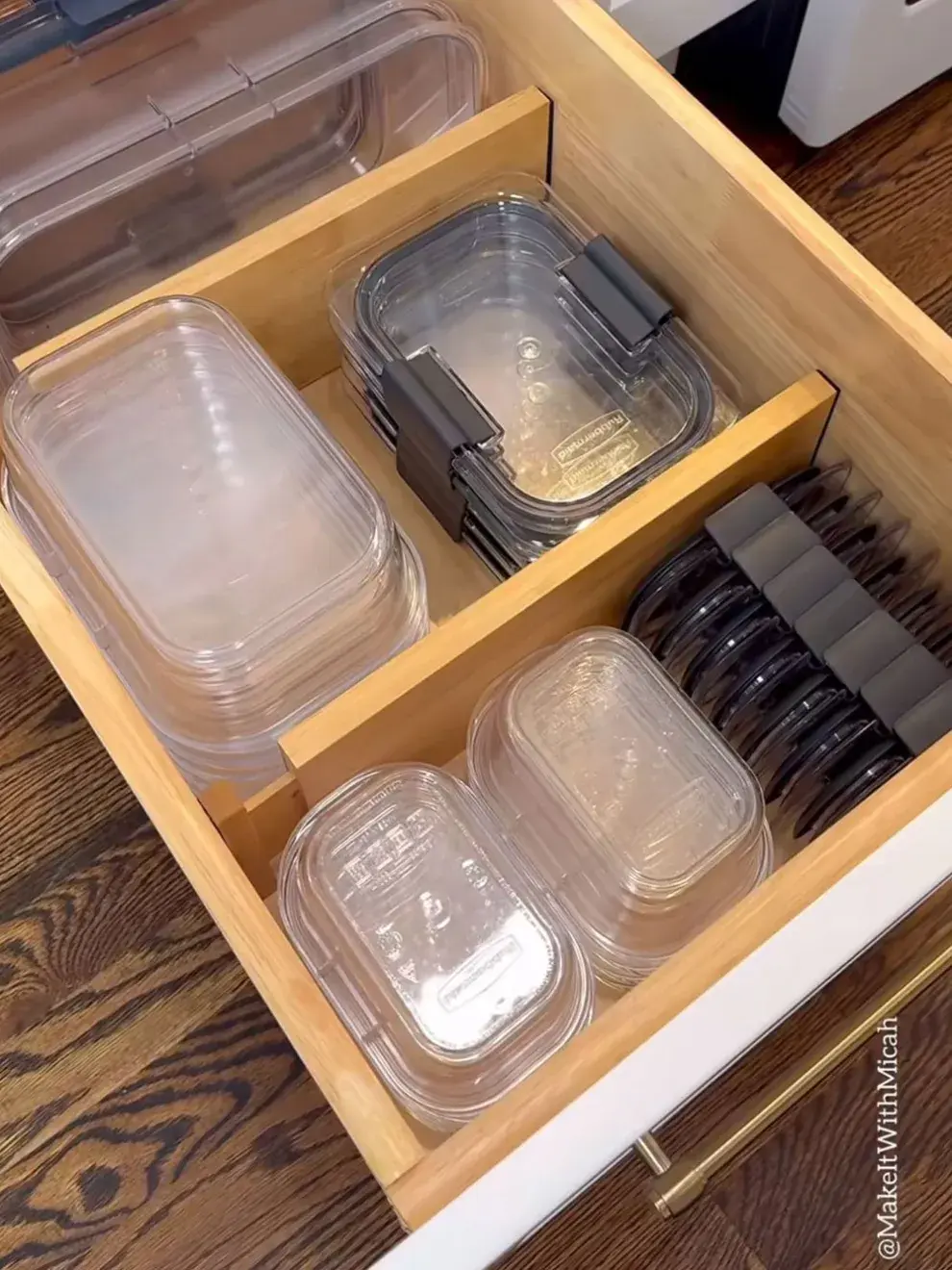 Se trata de una pieza pensada para optimizar el espacio y, al mismo tiempo, mejorar la experiencia cotidiana en la cocina.