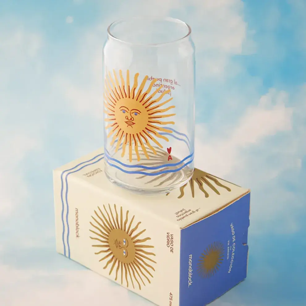 Un vaso con el sol de Argentina