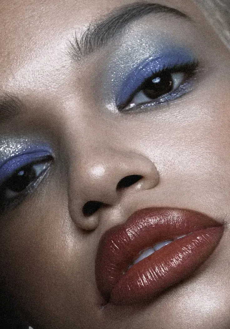 Azul cerúleo: el color clásico que vuelve como tendencia en maquillaje