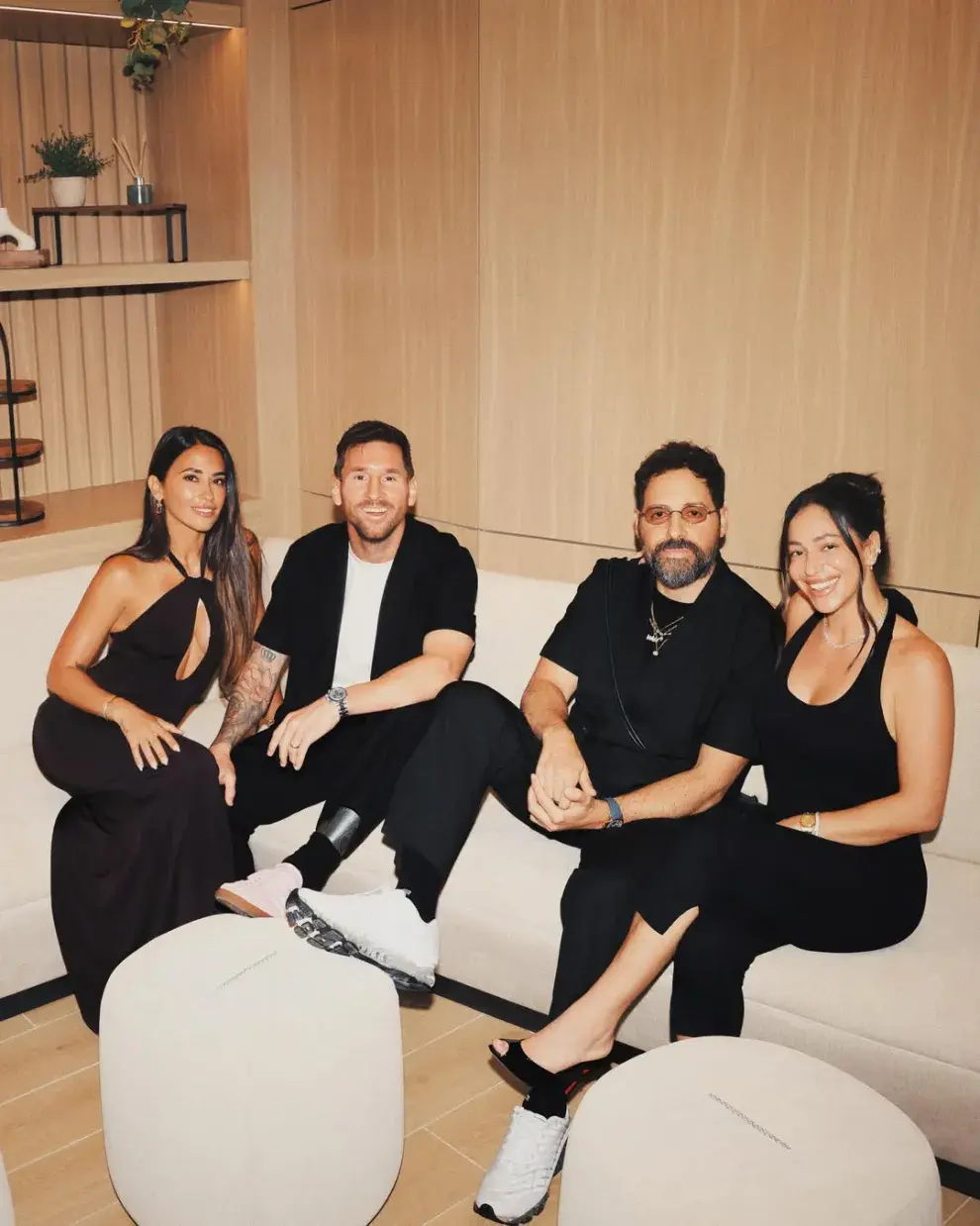 Lionel Messi apostó por un estilo elegante y relajado.