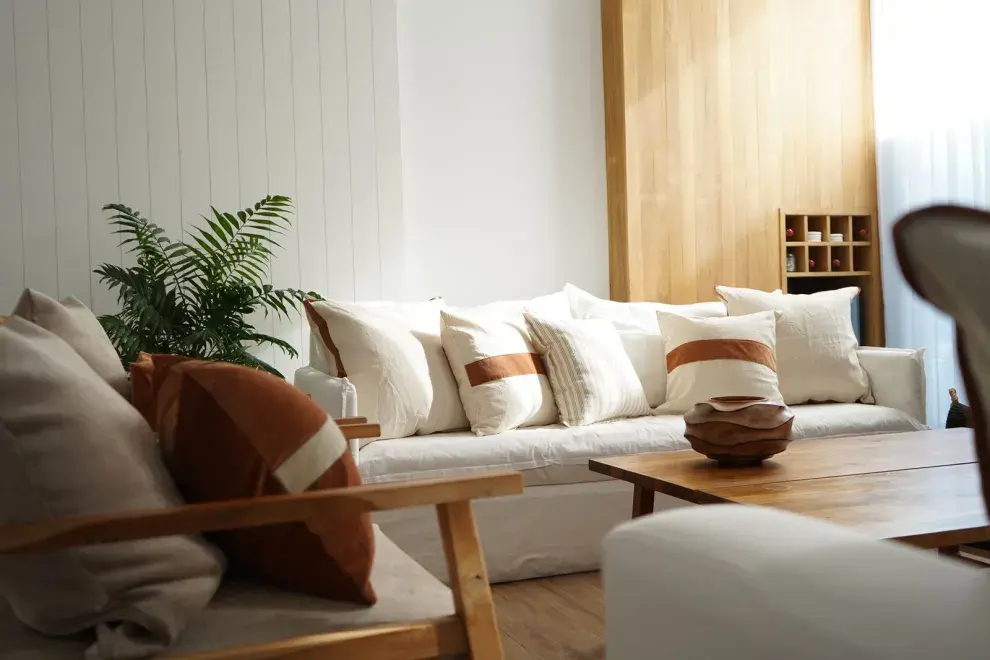 Claves para conseguir una casa relajante, serena y sin estrés, según interioristas de Tendencia Arenales