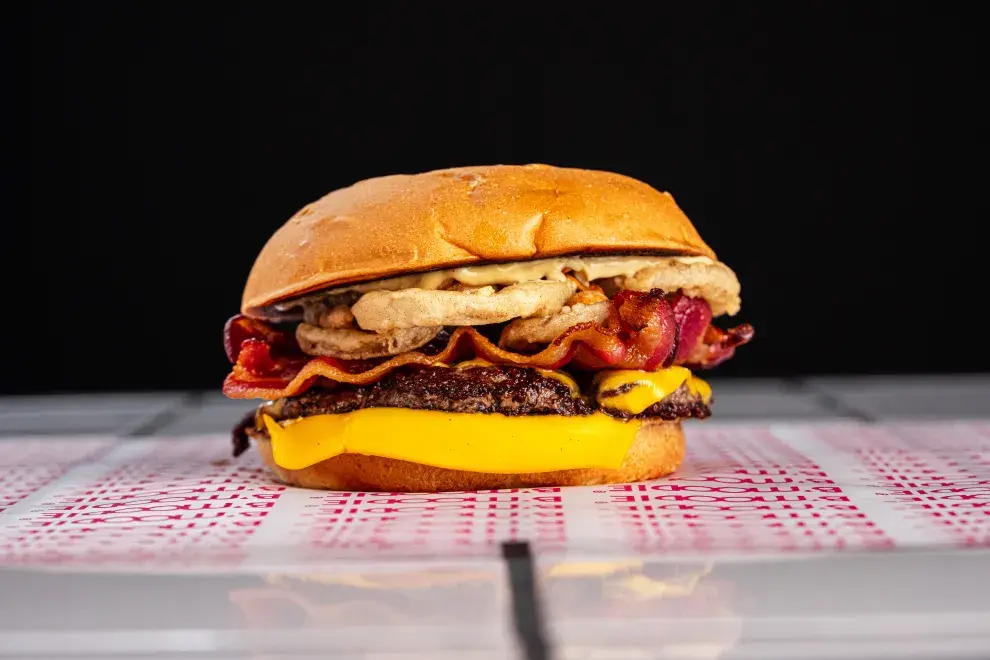 Día de la Hamburguesa: del smash al doble cheddar, las mejores propuestas para celebrar en Buenos Aires