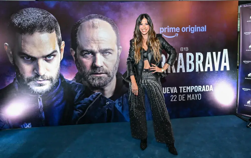 Foto de Cande Molfese en el lanzamiento de la temporada 2 de Barrabrava.
