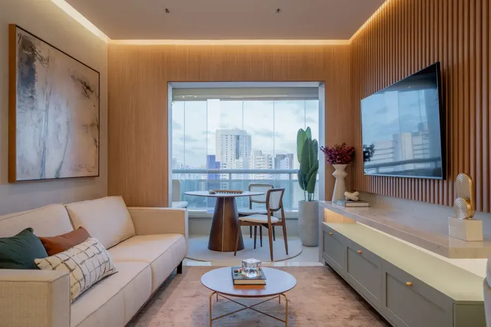 Balcones integrados al living: la tendencia que gana metros y transforma los espacios en invierno
