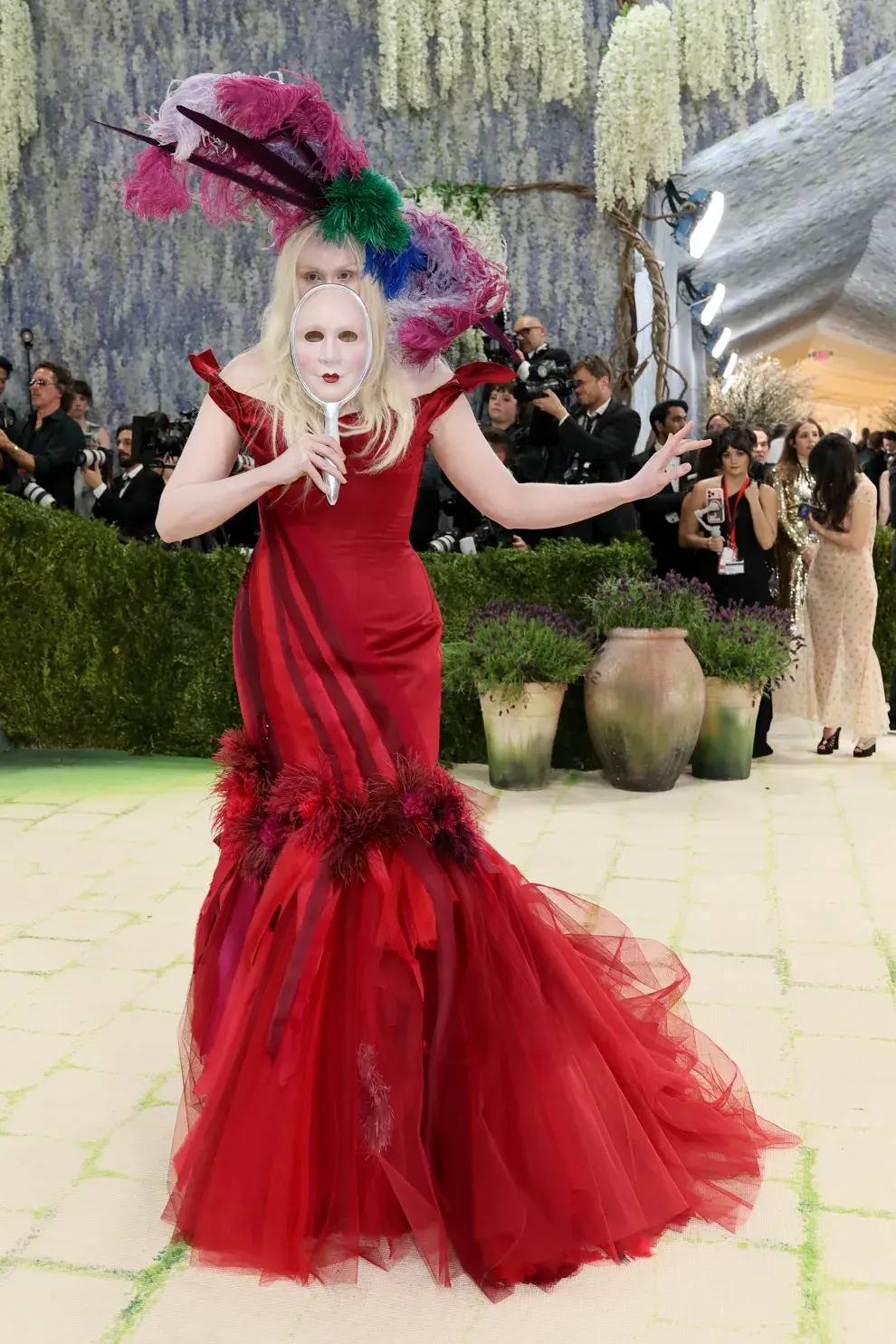 Gwendoline Christie en la Met Gala 2026.