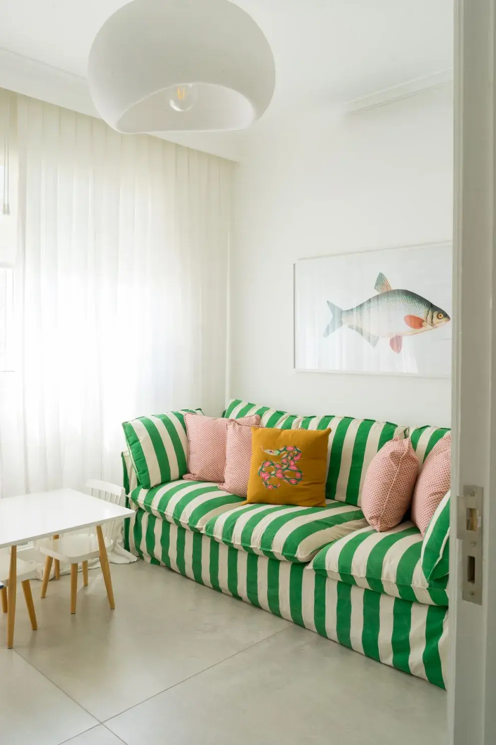 Ideas simples para sumar dopamine decor en casa.