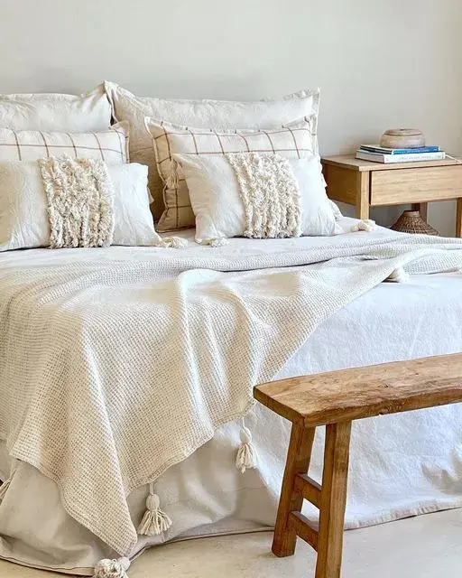 Tiny bedrooms: tendencias deco que hacen que los espacios mini se sientan más amplios