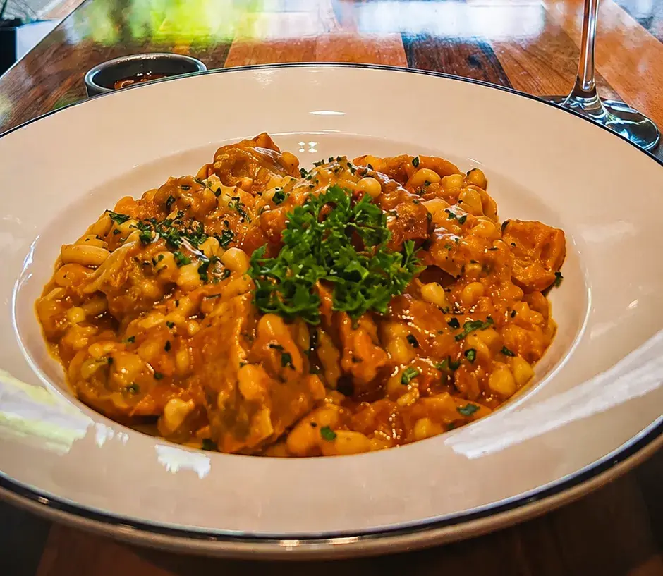Menúes patrios para el 25 de mayo: las mejores opciones de comida regional en restaurantes de Buenos Aires