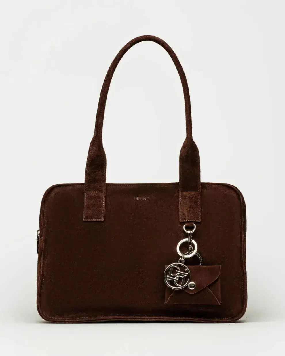 El mocha mousse es uno de los colores tendencia (PRÜNE $ 239.000)