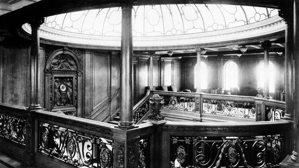 La famosa escalera del Titanic, en sus días de esplendor