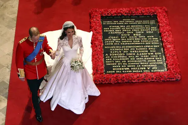 El vestido de Kate fue diseñado por Sarah Burton, de la firma McQueen