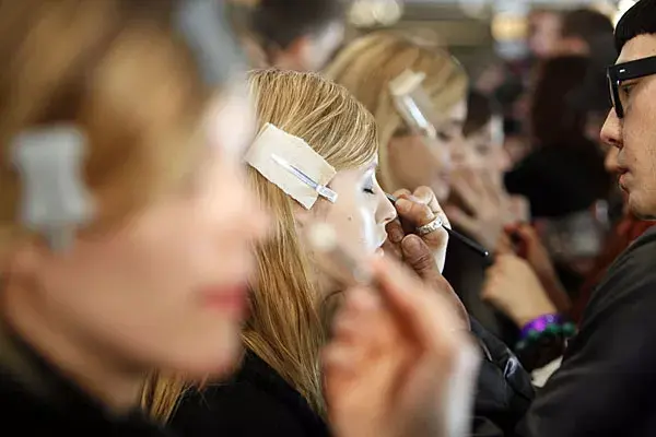 Backstage de maquillaje