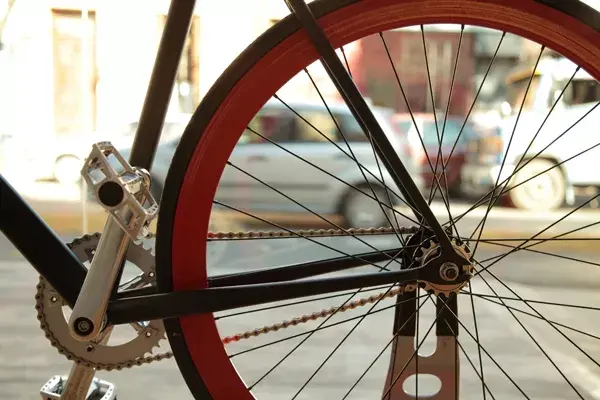 Esta tienda está pensada para que los ciclistas urbanos resuelvan todos sus problemas en un solo lugar