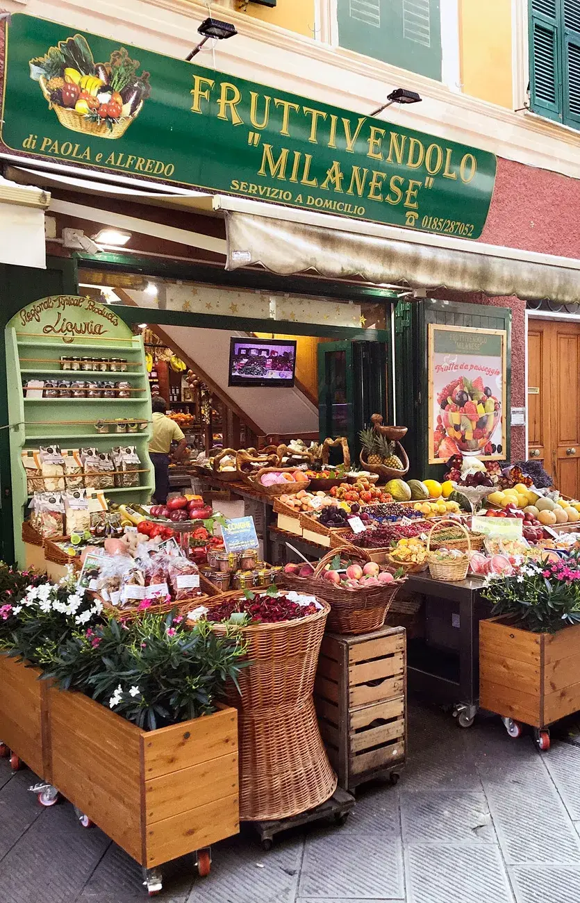 Comer en italia es una fiesta; los puestos de flores, fIutas y verduras fueron mis preferidos.