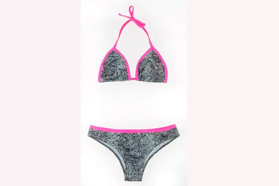 Bikini fucsia y gris 47 Street, $289