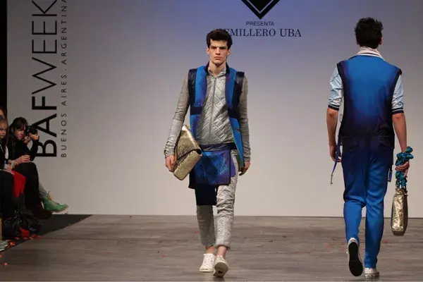 Cueros metalizados y géneros desteñidos en la colección de Hernán Guardamagno