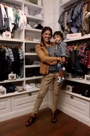 Maju Lozano fue a Mimo con un look bien relajado y cómodo. ¿Qué te parece su camisa de cuero?