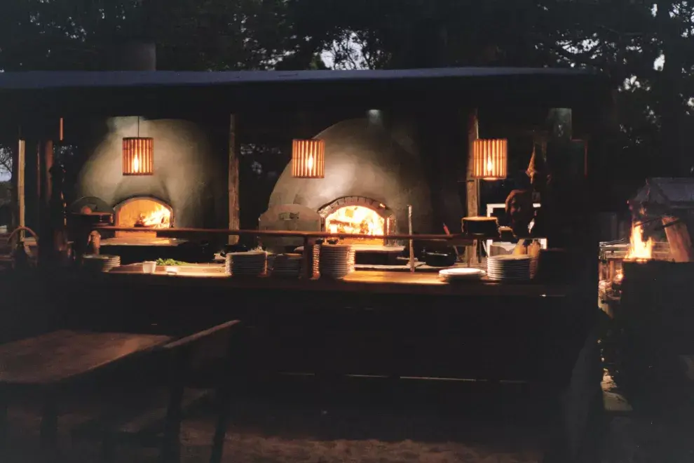 Si de lugares mágicos se trata, comer en Marismo es una experiencia inigualable.