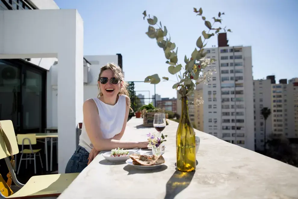 Una terraza en las inmediaciones del Mercado de Pulga