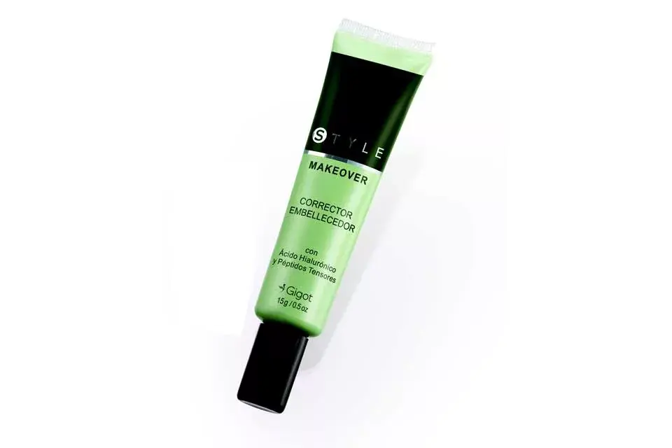 Corrector-embellecedor formulado con ácido hialurónico, péptidos tensores y pigmentos ópticos. (Gigot, $64.99)