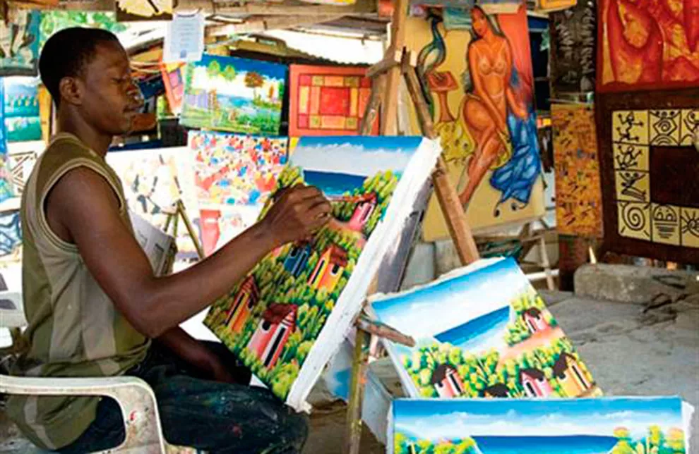 En el Mercado Modelo se pueden conseguir obras de artistas locales a muy buen precio