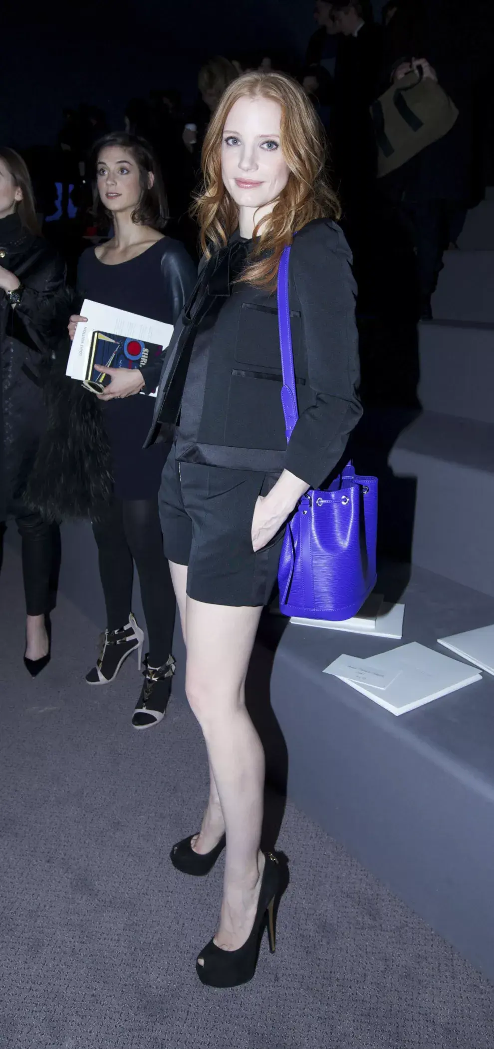 Jessica Chastain con un estilo más informal y decontracté. ¿Qué te parecen sus shorts? ¿No tendrá frío?