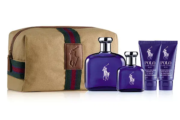 Fragancia Polo Ralph Lauren Blue para hombres de 125 ml, fragancia de 40 ml, after Shave, gel de duche y trousse ($470)