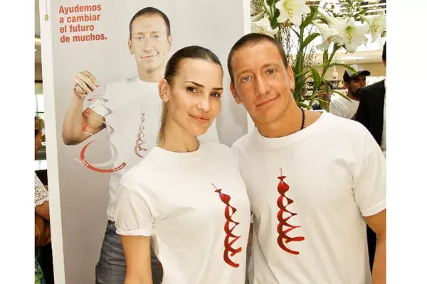 María Vázquez y Nico Vázquez se sumaron a la campaña de concientización sobre la donación voluntaria de sangre y recaudación de fondos Doná Sangre, regalá Vida, de Fundaleu y Fundación Favaloro