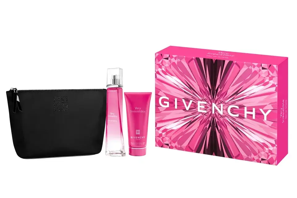 Cofre Givenchy Very Irresistible L eau en Rose, perfume de 100ml y crema corporal 100ml más un estuche, por $1190