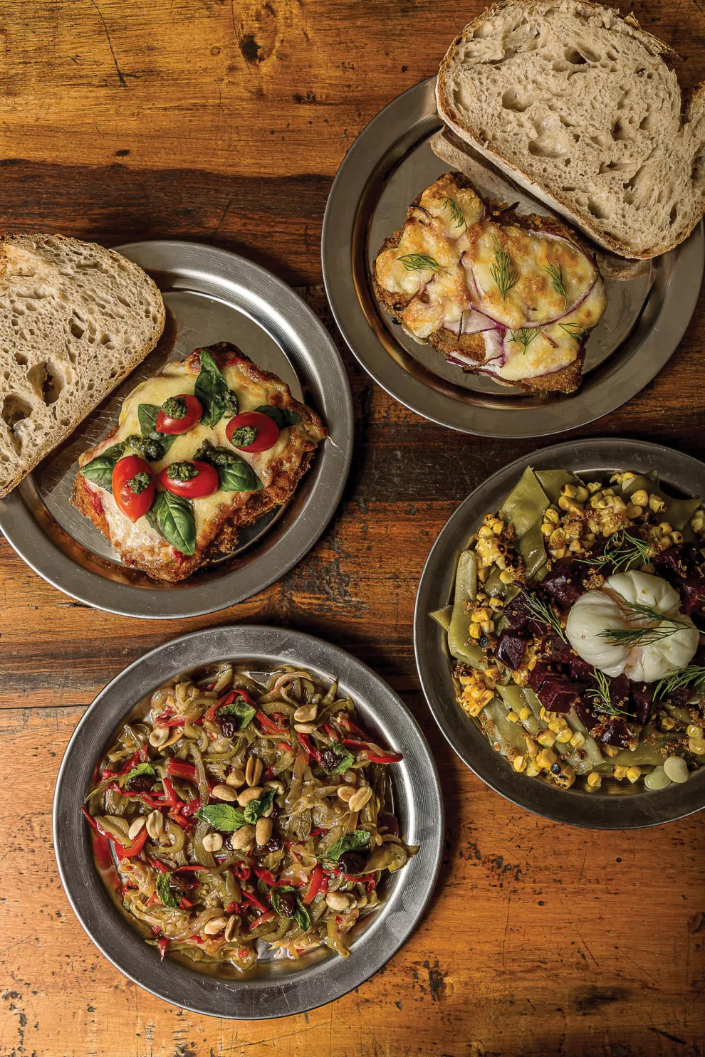 Lo mejor de Francisca Del Fuego Restaurante: tienen un montón de opciones vegetarianas, como el carpaccio de zucchini ($550) con salsa tzatziki, a base de pepino, yogur y menta.
