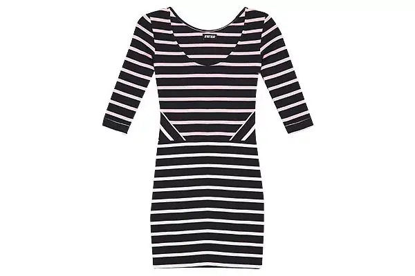 Vestido rayado, un hit de este invierno (AyNotDead, $498)